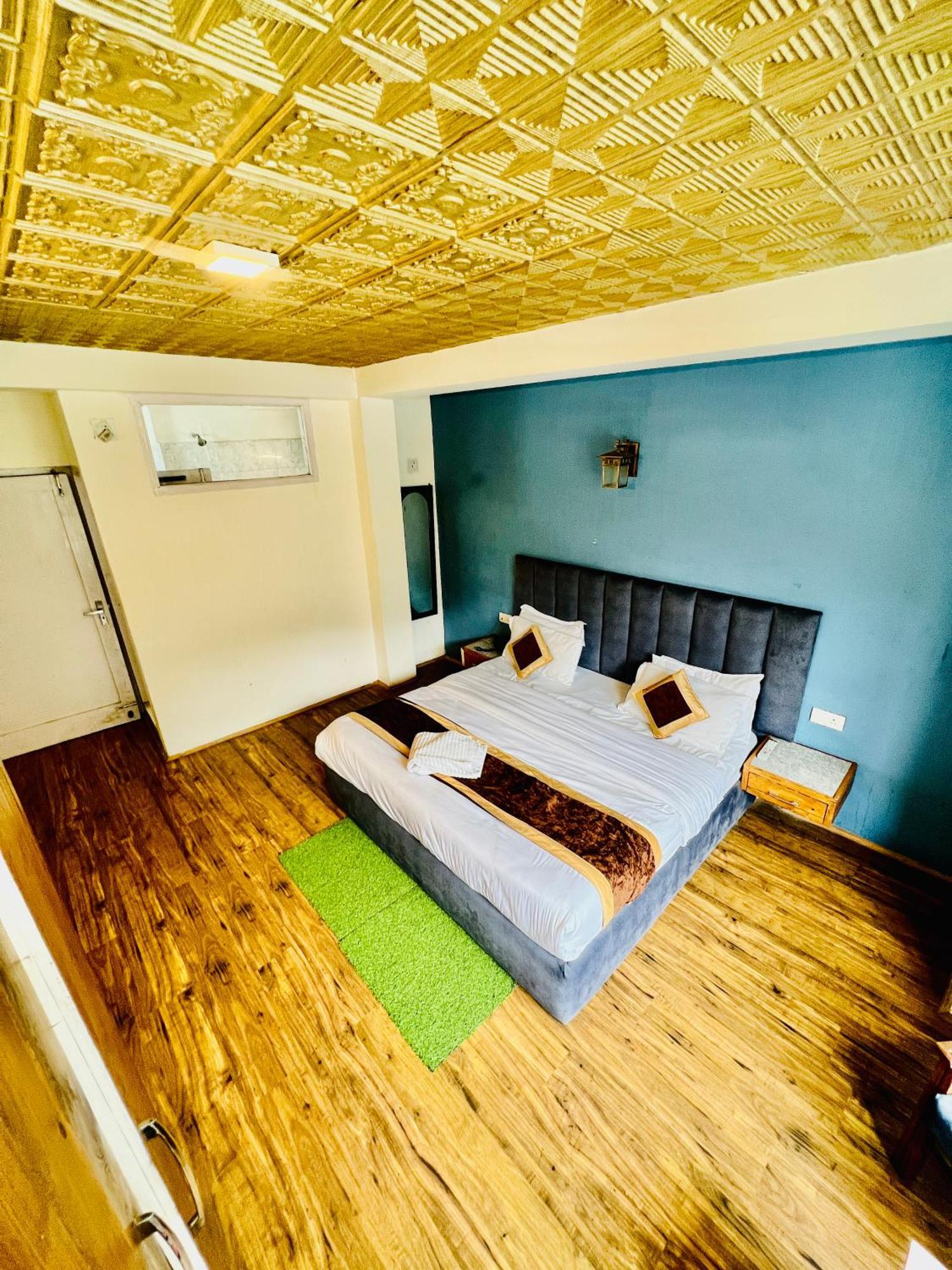 Hotel New # Link Way # Near Zing Bus Stand Manāli Buitenkant foto